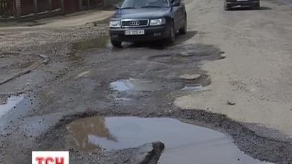 На ремонт автошляхів влада гарантує "Укравтодору" 5 мільярдів гривень