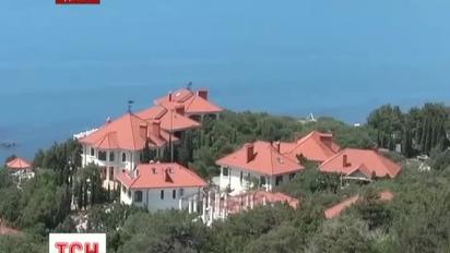 Віктор Янукович сьогодні святкує День народження