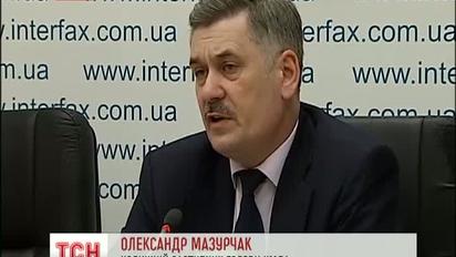 Столиця потопає відтепер не тільки від снігу, а й сміття