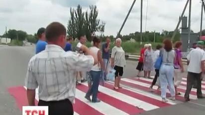 На Дніпропетровщині селян гумовими кийками вигнали з власних полів