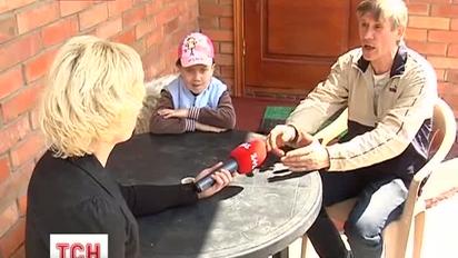 7-річна дівчинка стала заручницею родинного скандалу