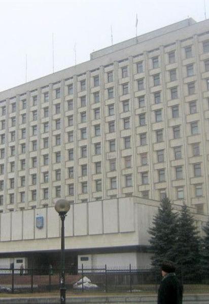 ЦВК зареєструвала першого кандидата в депутати