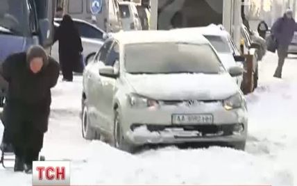 Із Києва виїхали перші міжміські маршрутки та автобуси