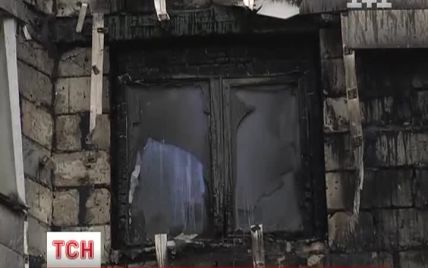 Погорілу елітну висотку на Шулявці архітектор порівняв із пороховою діжкою