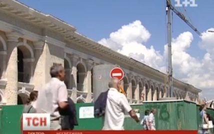 В Киеве суд запретил скандальную реконструкцию Гостиного двора