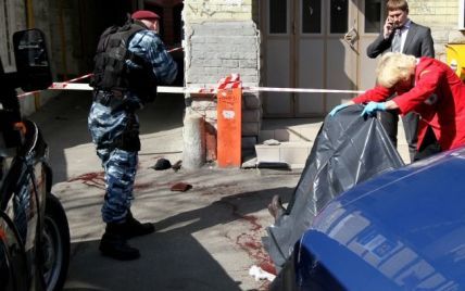 Київські міліціонери взялися за клініку, де "відмовилися рятувати" смертельно пораненого чоловіка