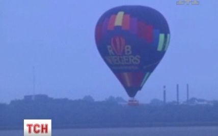 У Нідерландах повітряна куля впала в озеро