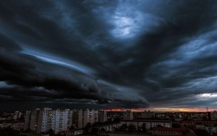 Сьогодні в Україні оголосили штормове попередження