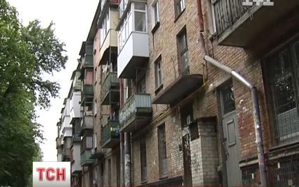 У Києві мешканці понад 600 будинків сидять без гарячої води