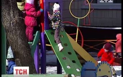 У Києві батьки нарікають на байдужих вихователів у дитсадочках