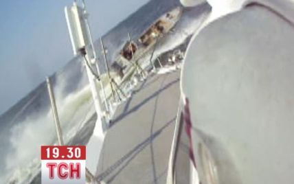 З'явилось відео тарана човна українських рибалок росіянами в Азовському морі