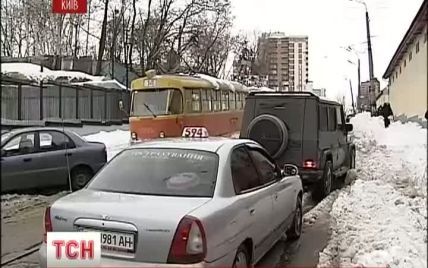 ДАІ просить водіїв фур не приїздити до Києва вночі
