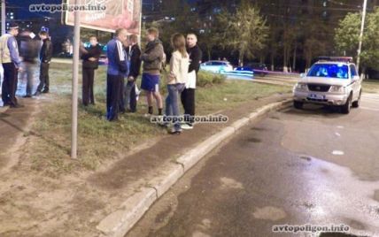 У Києві даішники, поспішаючи на виклик, збили на пішохідному переході людину