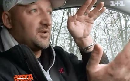 Відомий гонщик розповів, як треба об'їжджати ями на українських дорогах