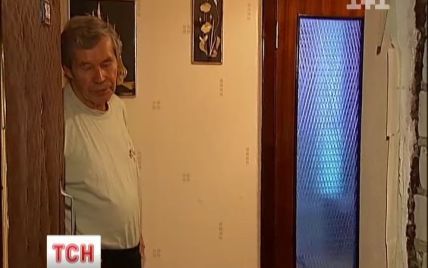 У київській багатоповерхівці масово пограбували квартири пенсіонерів
