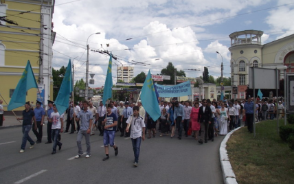 Прокурор "няш-мяш" Поклонская запрещает крымским татарам массовые собрания без разрешения