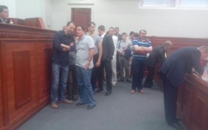 Герега поскаржиться генпрокурору на свободовців, що винесли двері у Київраді