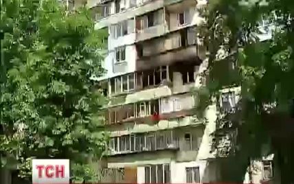 З балкону палаючої київської гостинки ледве не вистрибнув 11-річний хлопчик