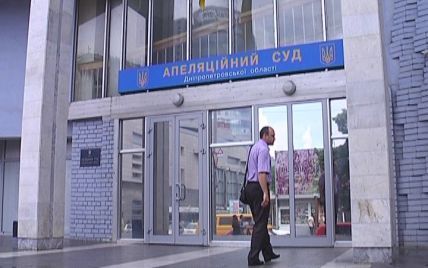 Українська родина відсудила у лікарні 500 тис. грн за інфікування їхньої дитини ВІЛ