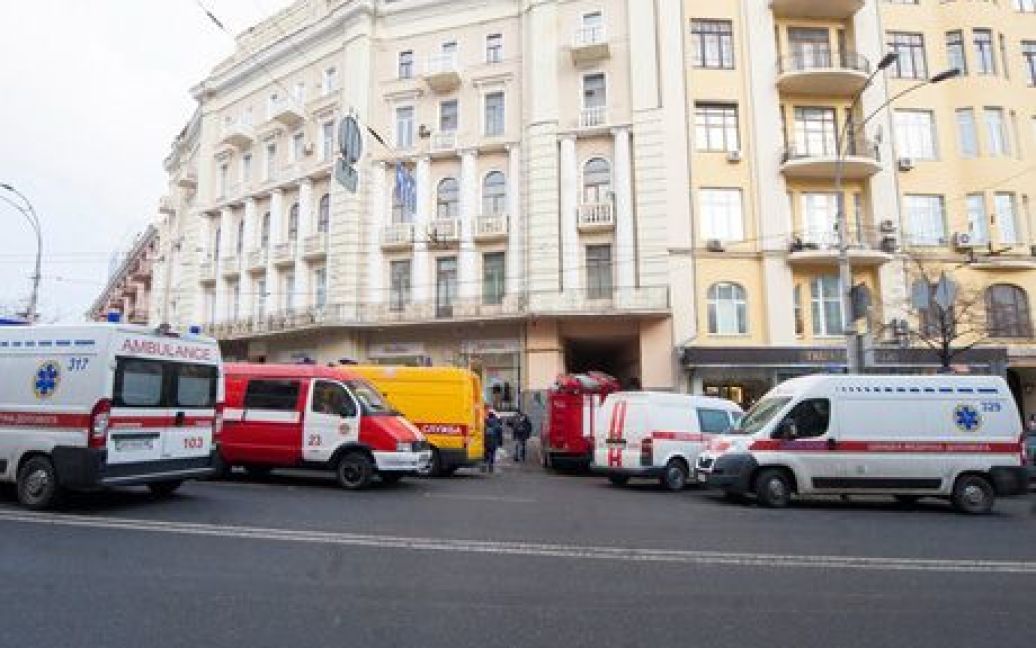 У ресторані в центрі Києва стався вибух (Фото з сайту ДСНС) / © 
