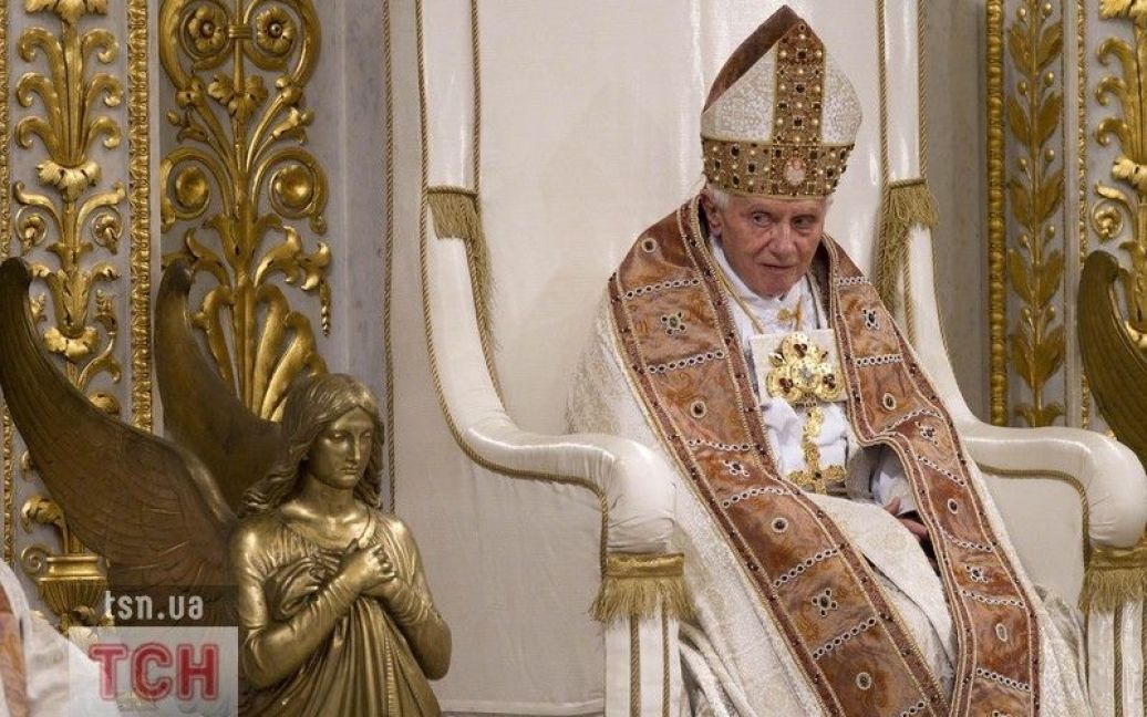 Папа Римський Бенедикт XVI зрікається престолу / © Фото EPA/UPG