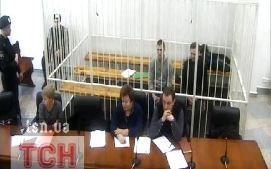 Суд проведе експертизу почерків Павличенків / © ТСН.ua