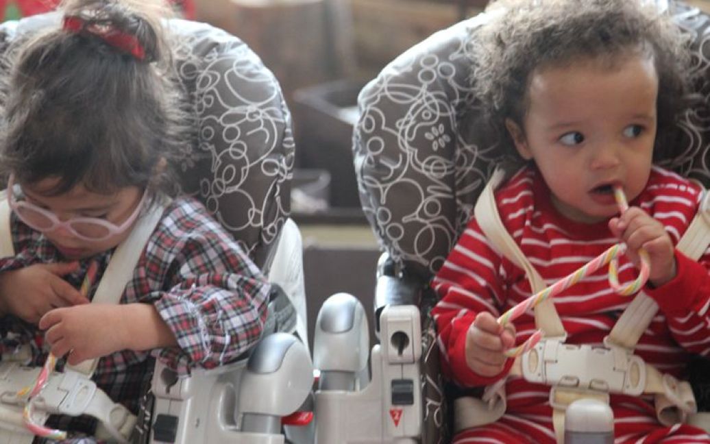 Мерайя Кері влаштувала казку своїм малюкам / © dembabies.com