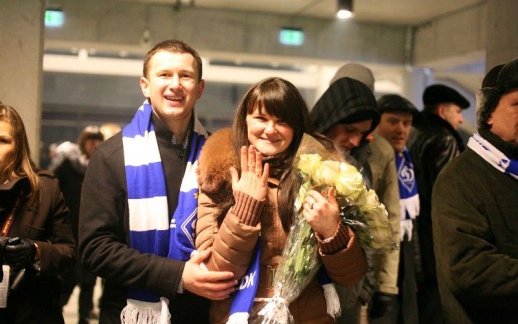 Фанат "Динамо" зробив пропозицію руки та серця на матчі з "Бордо" / © nsc-olimpiyskiy.com.ua