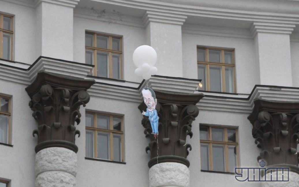 Під Кабміном пройшла акція Давай, до побачення! / © УНІАН