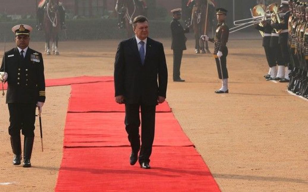 Віктор Янукович прилетів із візитом до Індії / © Фото EPA/UPG