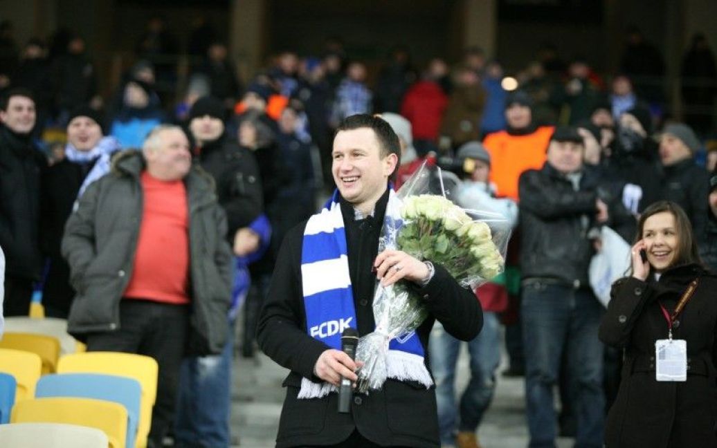 Фанат "Динамо" зробив пропозицію руки та серця на матчі з "Бордо" / © nsc-olimpiyskiy.com.ua
