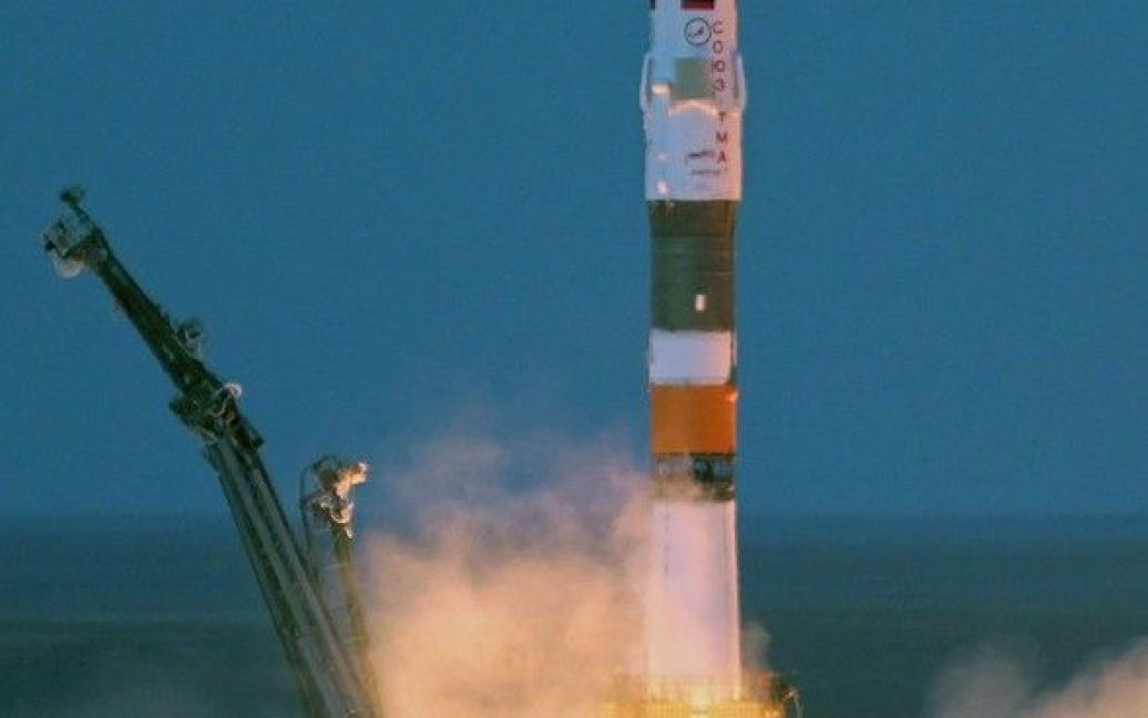На Байконурі запустили ракету-носій "Союз-ФГ" / © Фото EPA/UPG