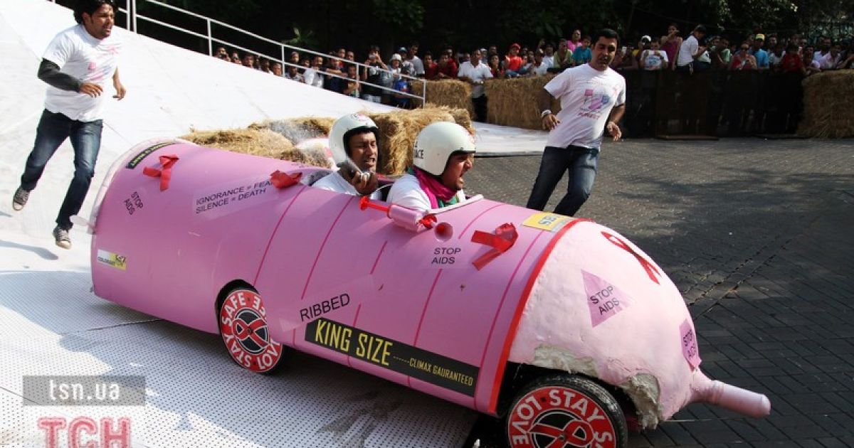 В Індії відбулись перегони Red Bull Soapbox Race / © Фото EPA/UPG