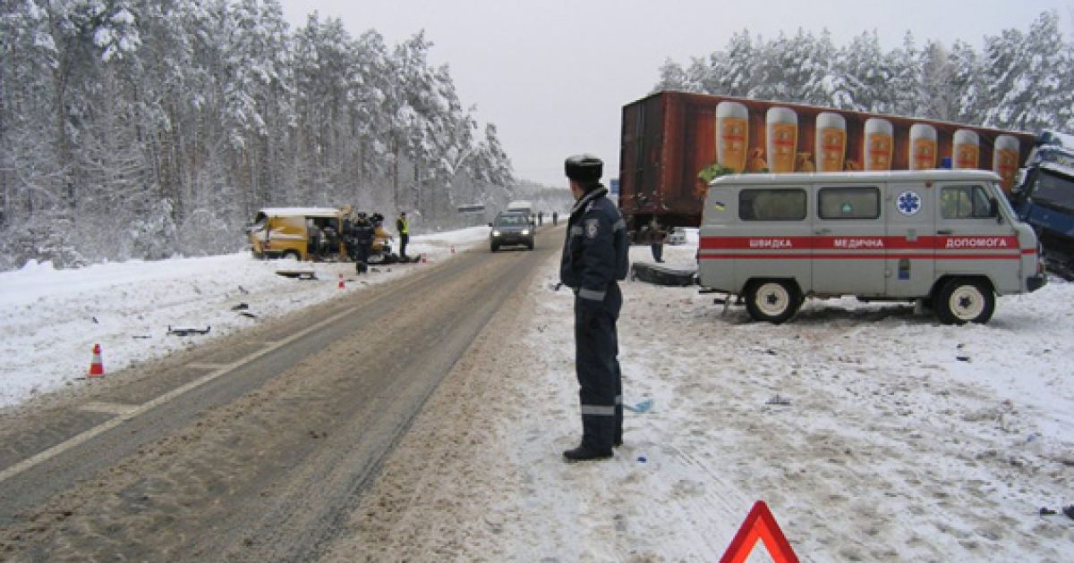 Дві людини загинули на місці ДТП