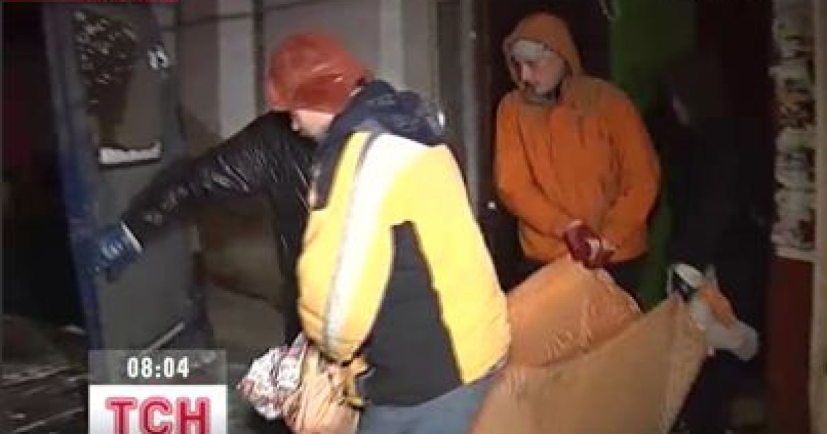 В інтернет виклали криваве відео з квартири обезголовленого судді