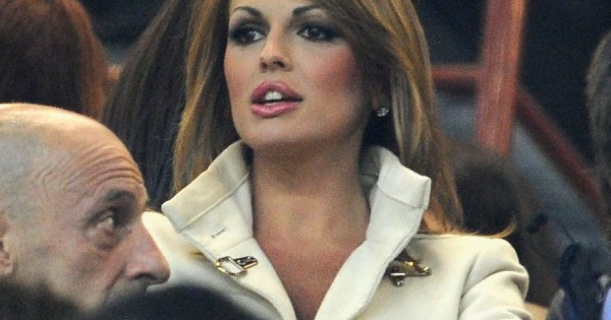 Франческа Паскале тепер офіційна супутниця Берлусконі