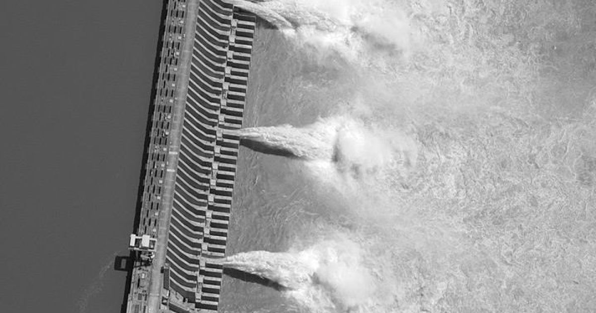 11. Саньдупін, Китай 8/01/12 - гребля &laquo;Три ущелини&raquo;.

Satellite Photograph by DigitalGlobe / © daypic.ru