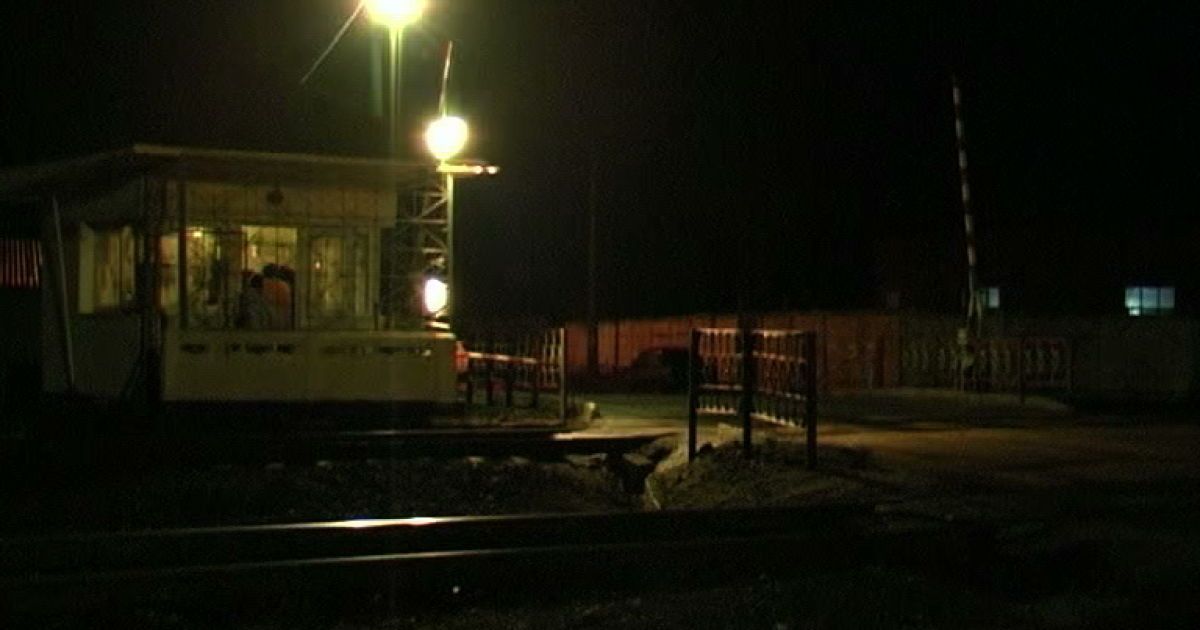 Дівчинка не помітила зустрічний потяг