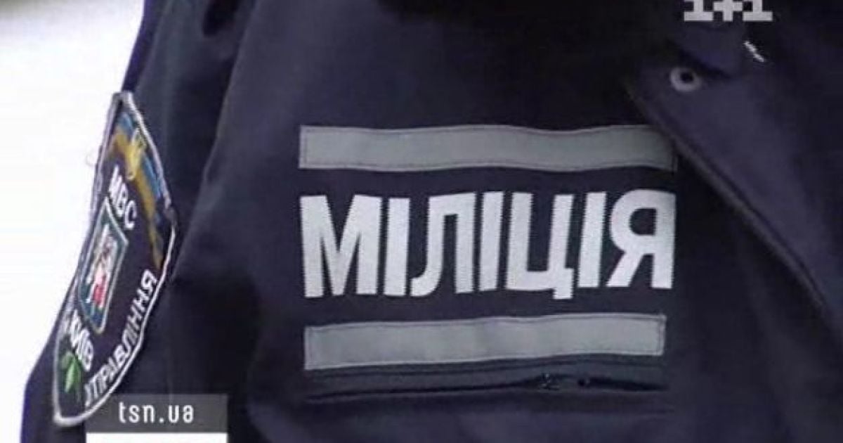 П&#039;яний суддя погрожував розправою відвідувачам закладу.