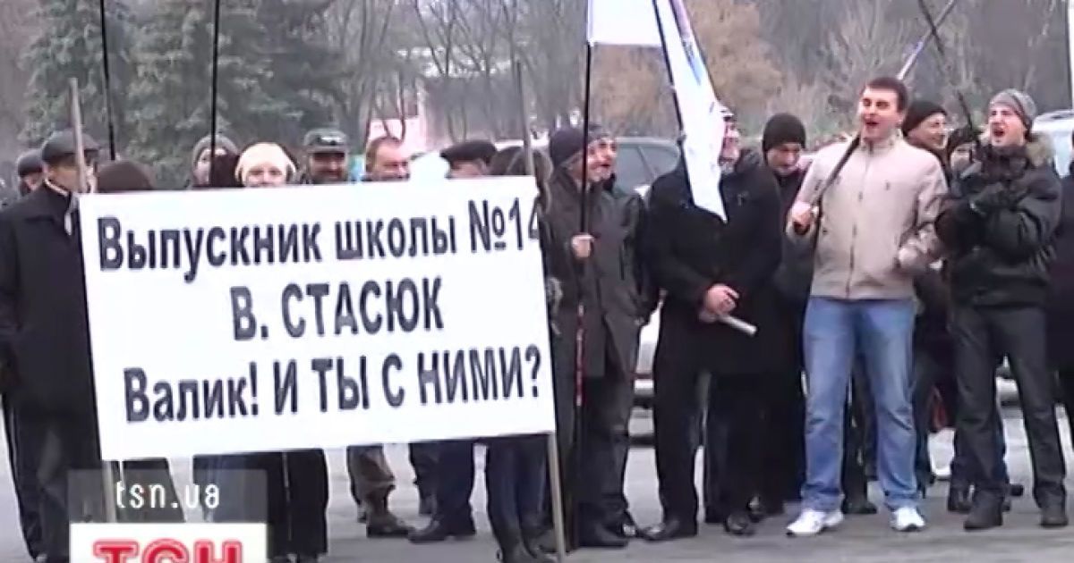 Учнів школи хочуть перевести у сусідній навчальний заклад
