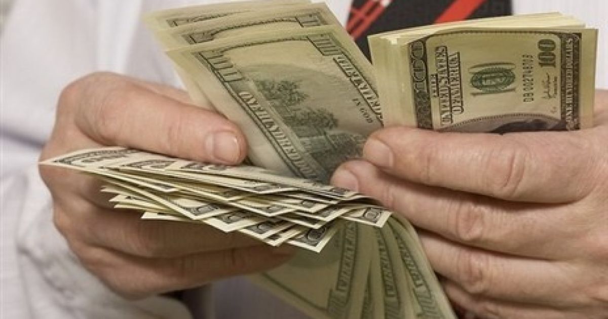 4 грудня офіційний курс долара від НБУ становить 15,29 гривні