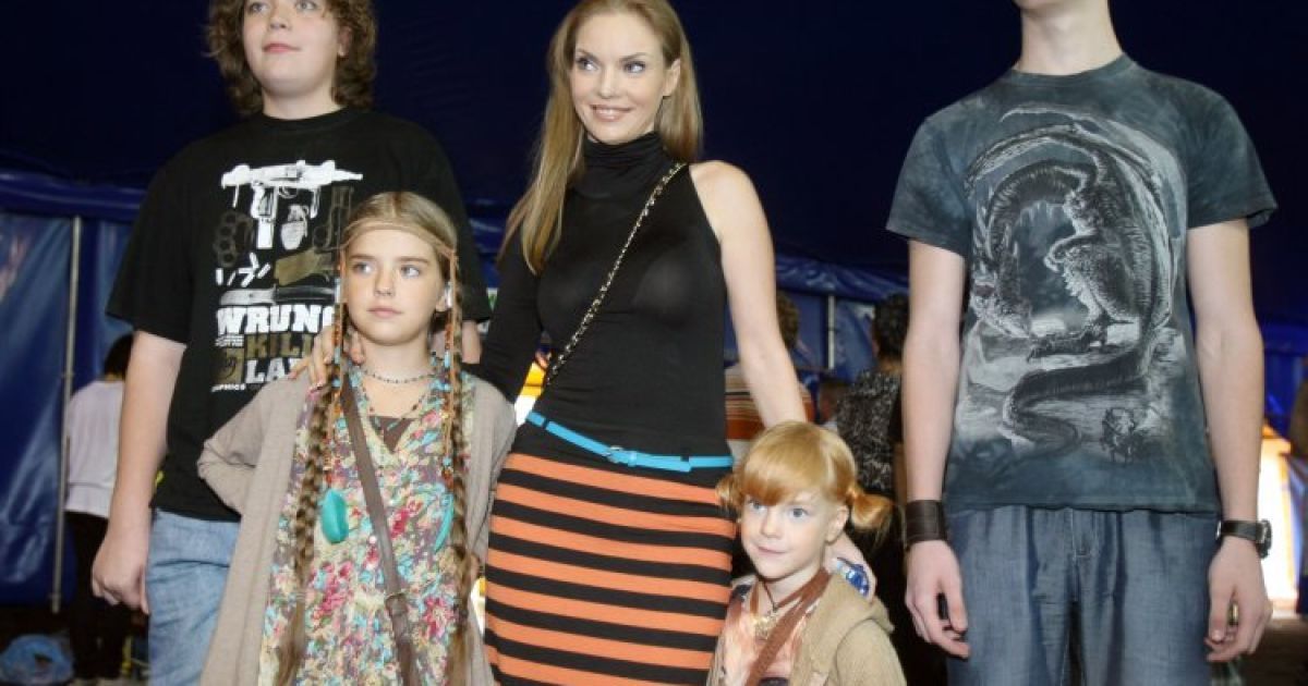 Діти світської левиці живуть зараз окремо від мами