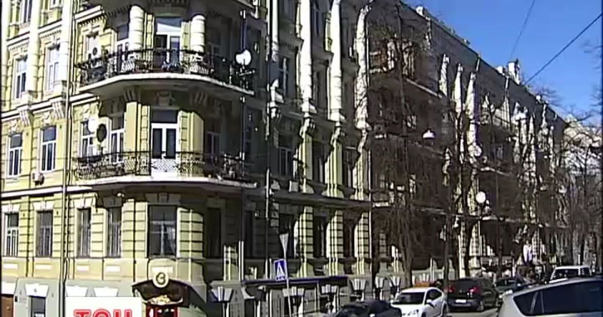 Дорога квартира розміщена у центрі Києва