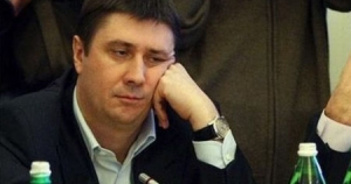 Кириленко місяць не може продати свій дорогий годинник