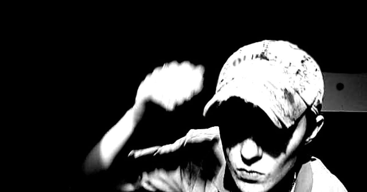 Депутата-активиста Майдана избили под домом