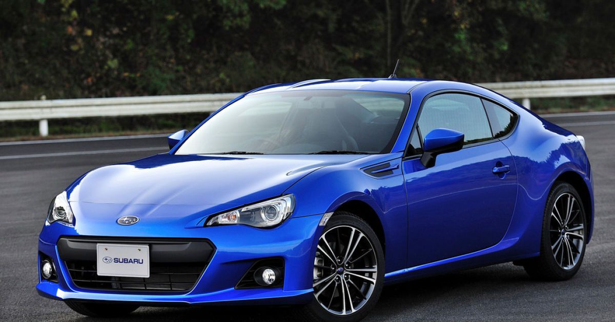 Найбільш вигідною покупкою Playboy вважає Subaru BRZ і його побратима, що випускається під брендом Scion. / © АвтоВести