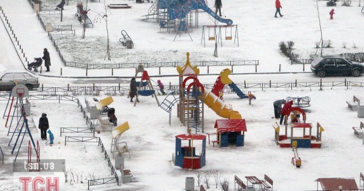 Москва не справляється із снігом