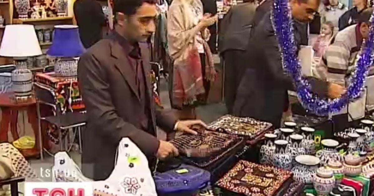 Іноземні дипломати збирали гроші для українських родин