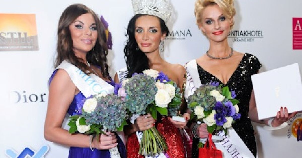 Конкурсантки. Фото Дар'ї Шрамко / © bestin.ua