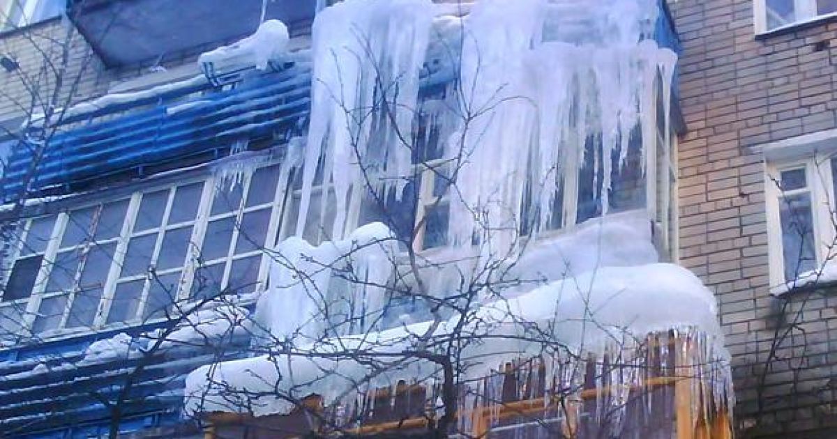 В Києві будуть розчищати дахи щодоби